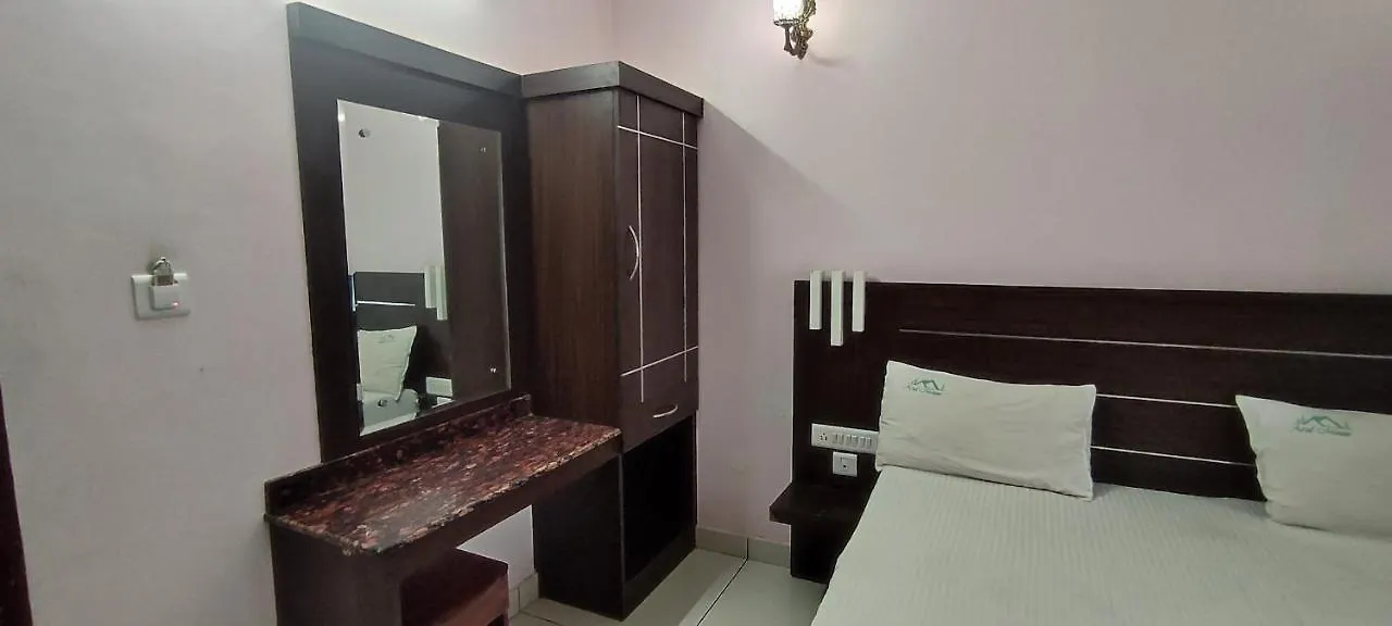Arul Mount Bed & Breakfast Munnar