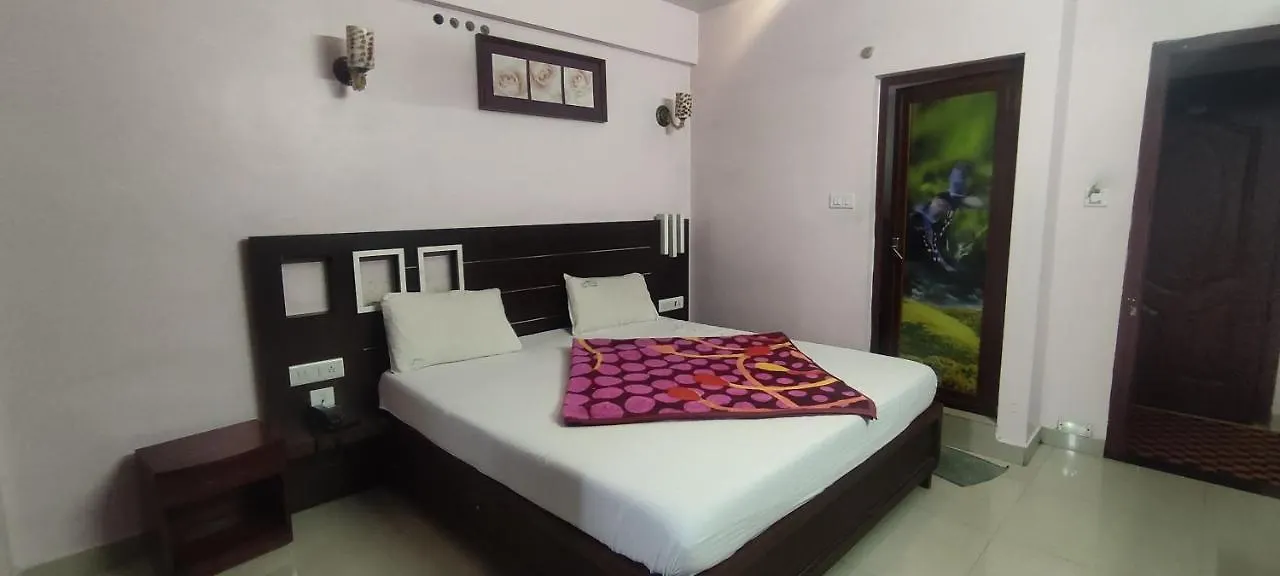 Arul Mount Bed & Breakfast Munnar 2*,